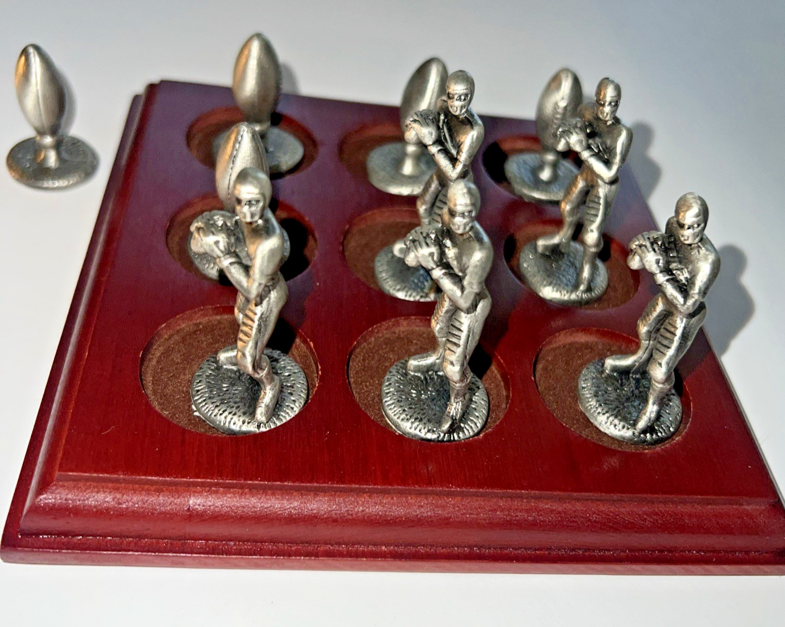 NFL Tic Tac Toe Pewter Mini Figures Figurine Football Players Board Game Lot