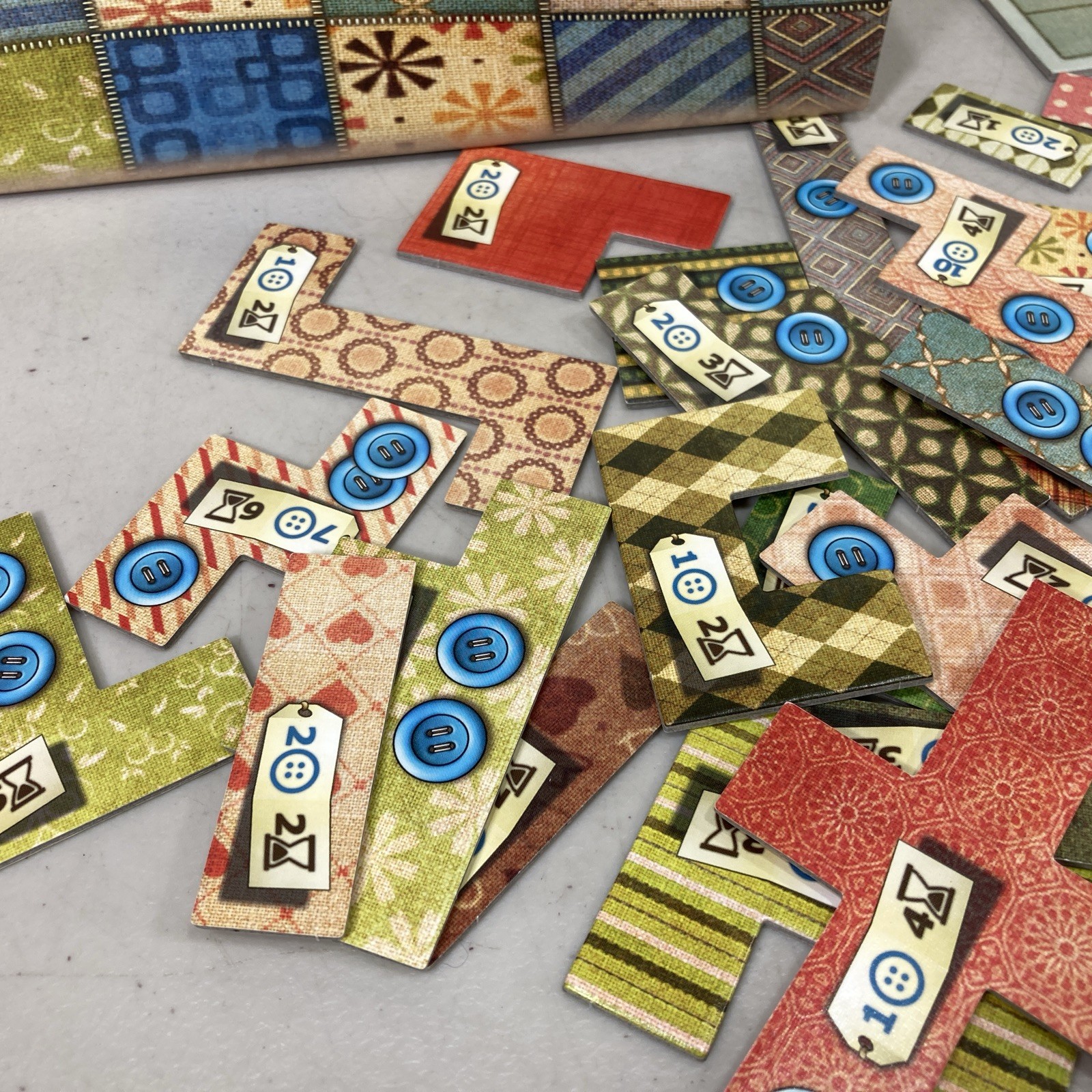 Patchwork – Strategy Board Game For 2 Players – 100% Complete – Lookout Games