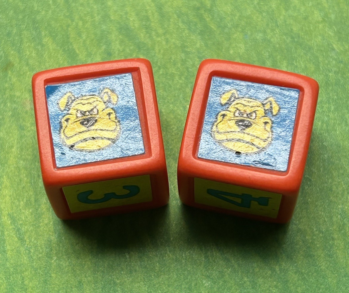 Vintage 1994 Fraidy Cats Milton Bradley Board Game REPLACEMENT PARTS-DICE ONLY