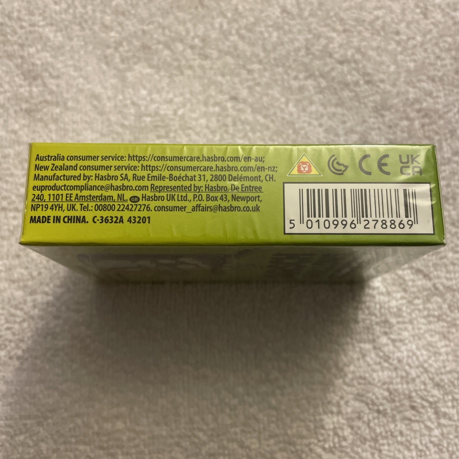 Hasbro: Arsch Mallows Card Game – A Cheeky Card Game – ARSCHMALLOWS -New Sealed