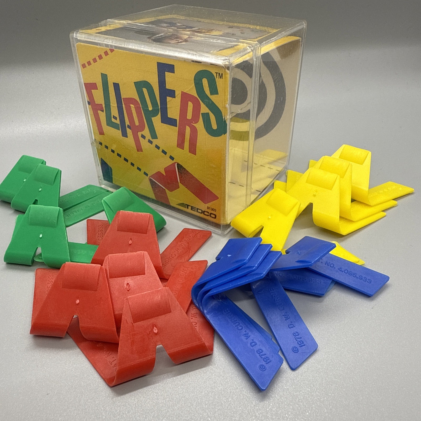 Vintage 1989 Tedco “FLIPPERS” Game Classic Box Set Made In USA Ages 5+