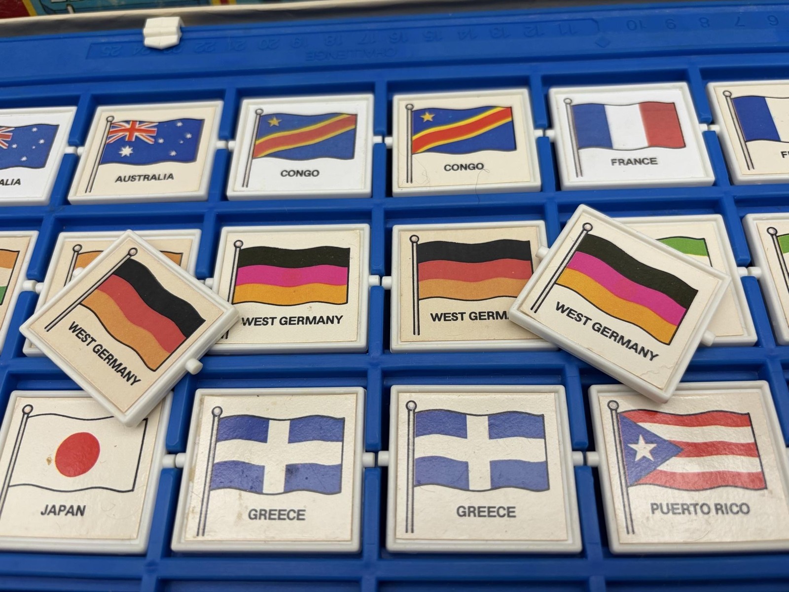 Vintage 1970s Match II Memory Board Game Ideal World Flags Maps Geography READ