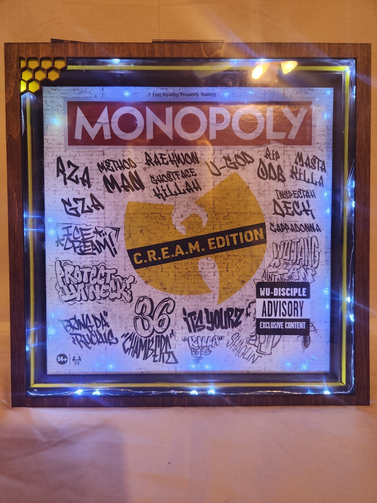 3 Piece Wu-Tang Clan Monopoly Display Case (READ DESCRIPTION DISPLAY CASE ONLY)