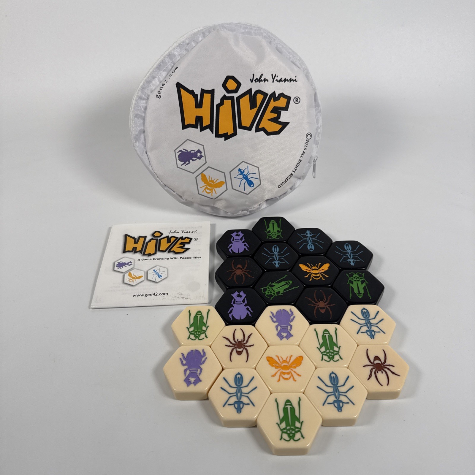 HIVE Tile Board Game COMPLETE John Yianni Smart Zone Gen 42 Award Winner!