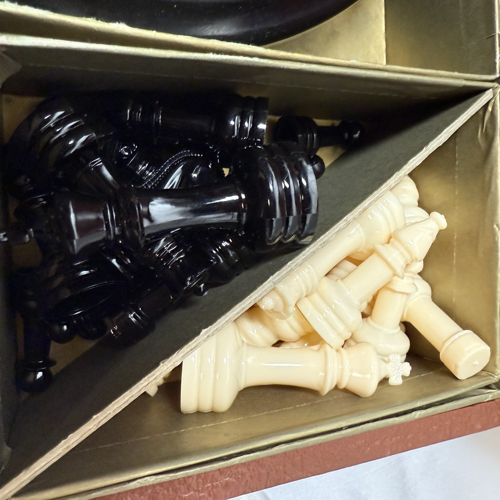 Vintage Game Casino Roulette Chess Chips Horse Racing Derby Set H. BARON CO.