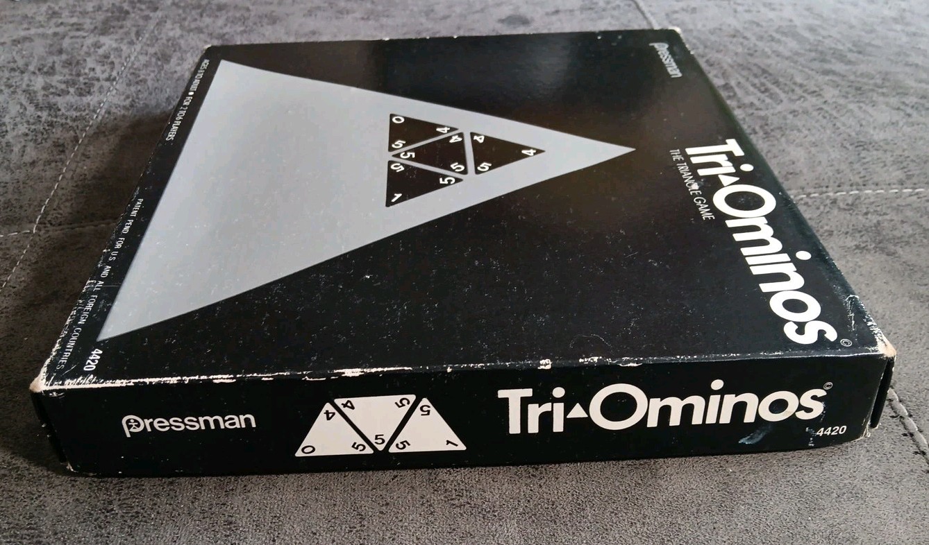 VINTAGE Tri-Ominos THE TRIANGLE GAME – Original Box – Pressman #4420