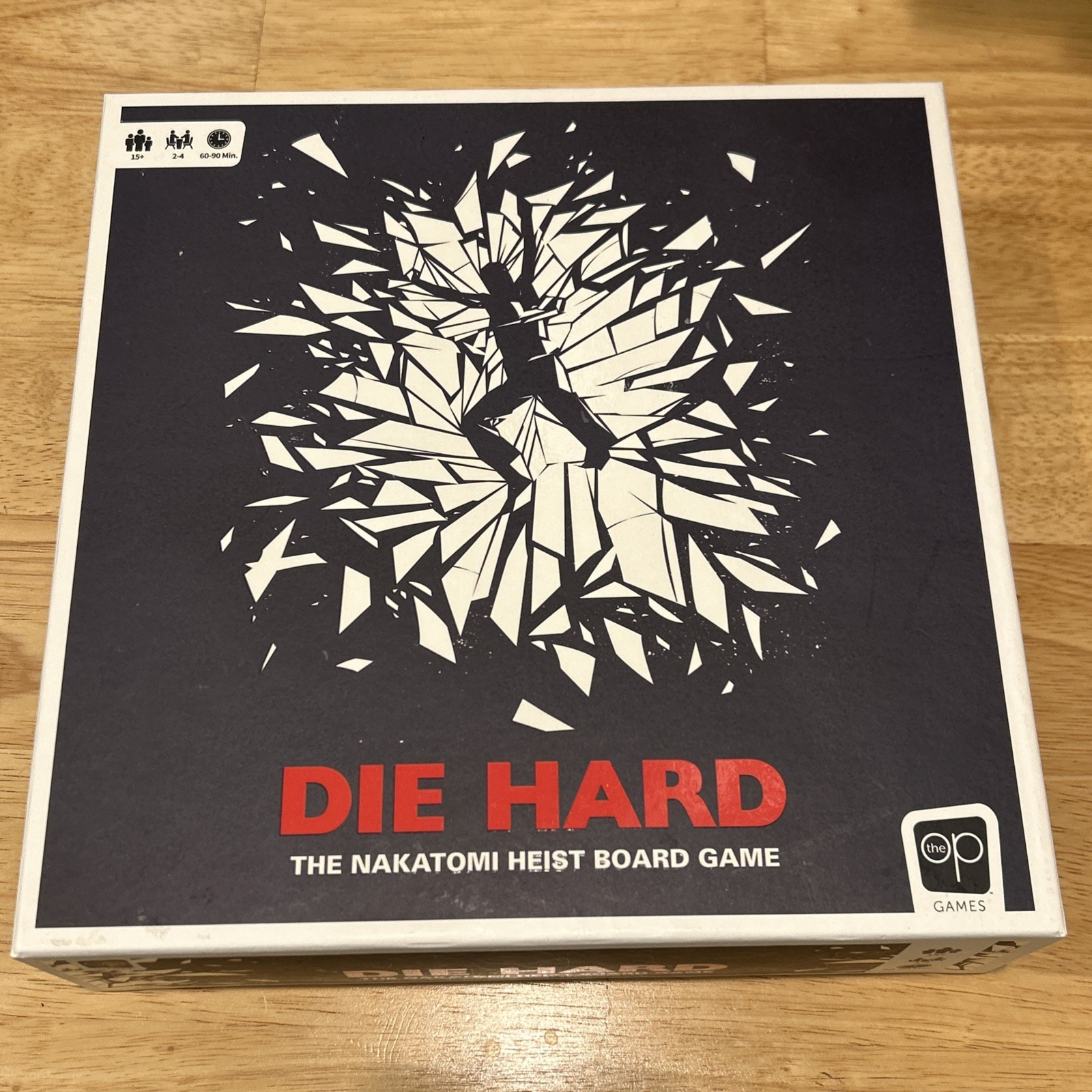 DIE HARD THE NAKATOMI HEIST BOARD GAME OPEN YET UNPLAYED. BRUCE WILLIS CHRISTMAS