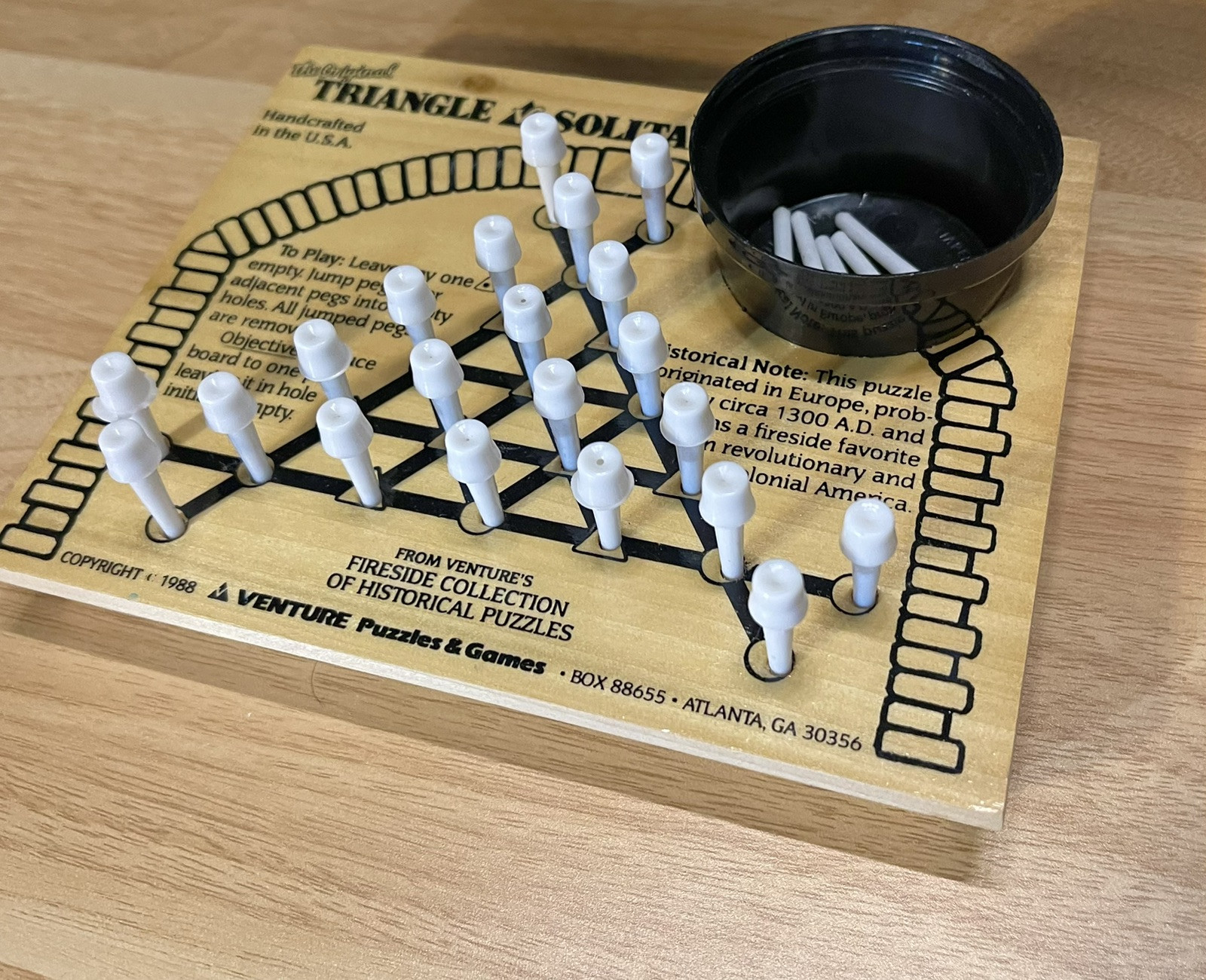 Vintage The Original Triangle Solitaire Wood Game Venture’s Fireside 1988 GUC