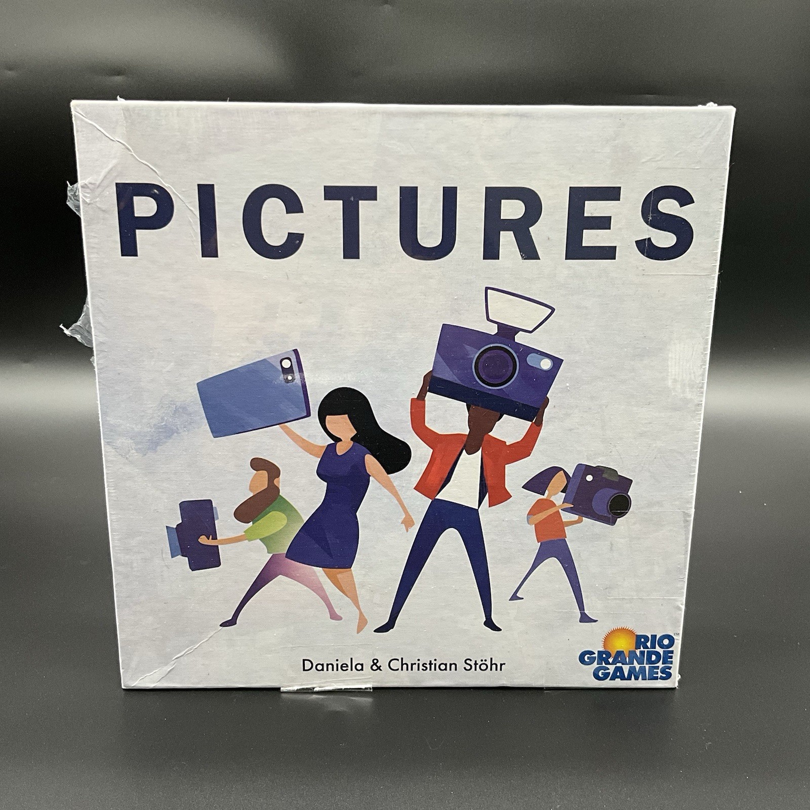NEW Pictures by Rio Grande A Quick Family Game with Simple Rules for 3-5 Players