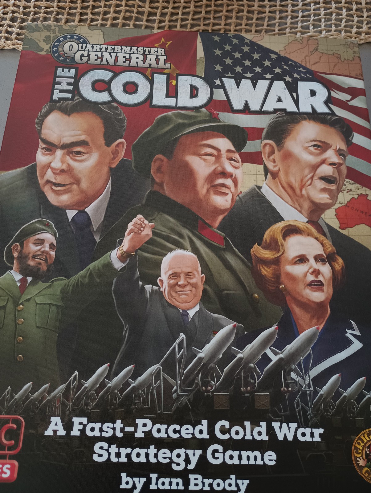 Quartermaster General: The Cold War + Bonus Defcon War Games – Used