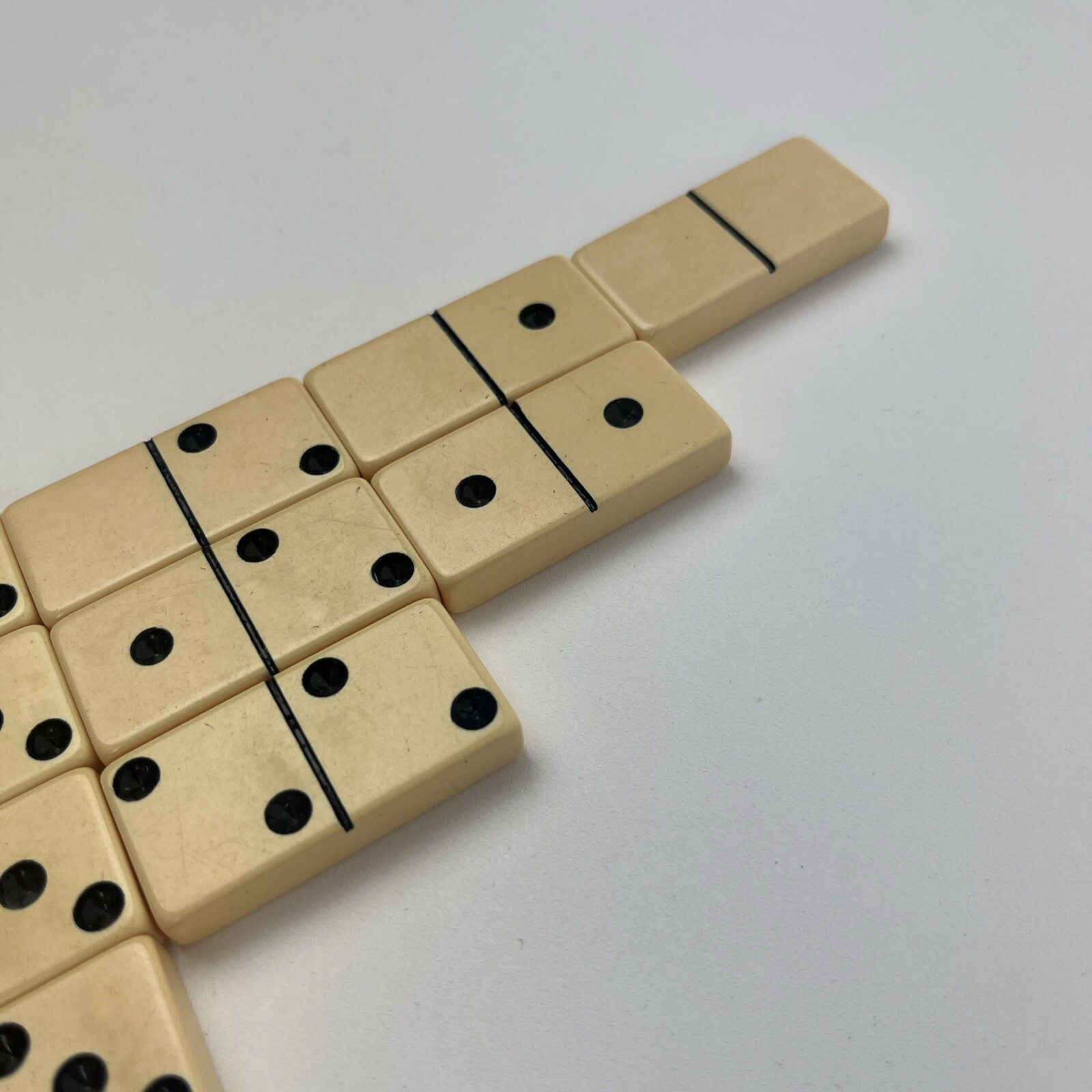 Puremco Marblelike Standard Dominoes No. 616 Made in U.S A. Vintage