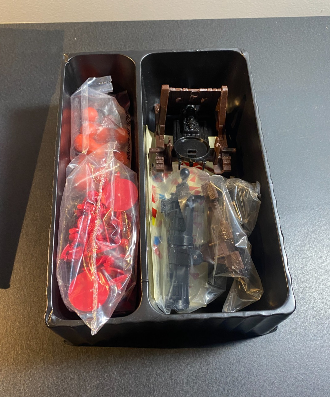 1995 Pressman Weapons & Warriors Weapon Pack 1 (Open Box)