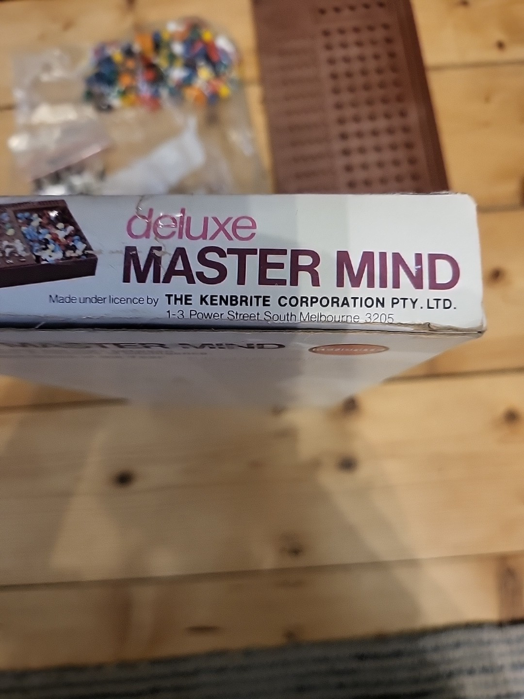 1975 Vintage Deluxe Mastermind Game Kenbrite Game Complete EC box Damage See Pic