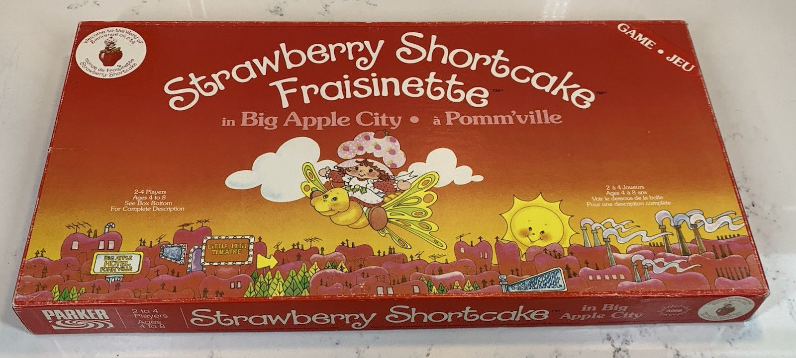 Vintage 1981 Strawberry Shortcake In Big Apple City Complete Excellent Shape!