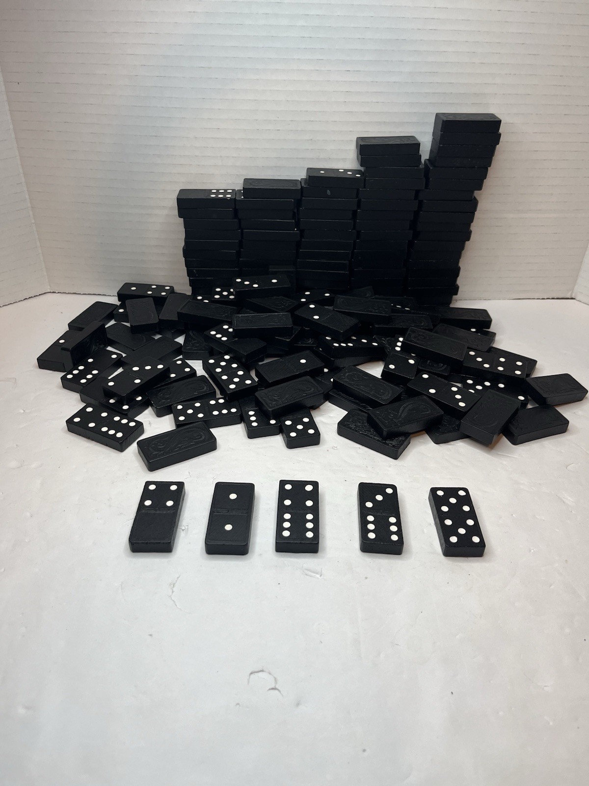 Lot of 160 Black Dominoes 1.5 Inches Dragon on Back Plastic Game
