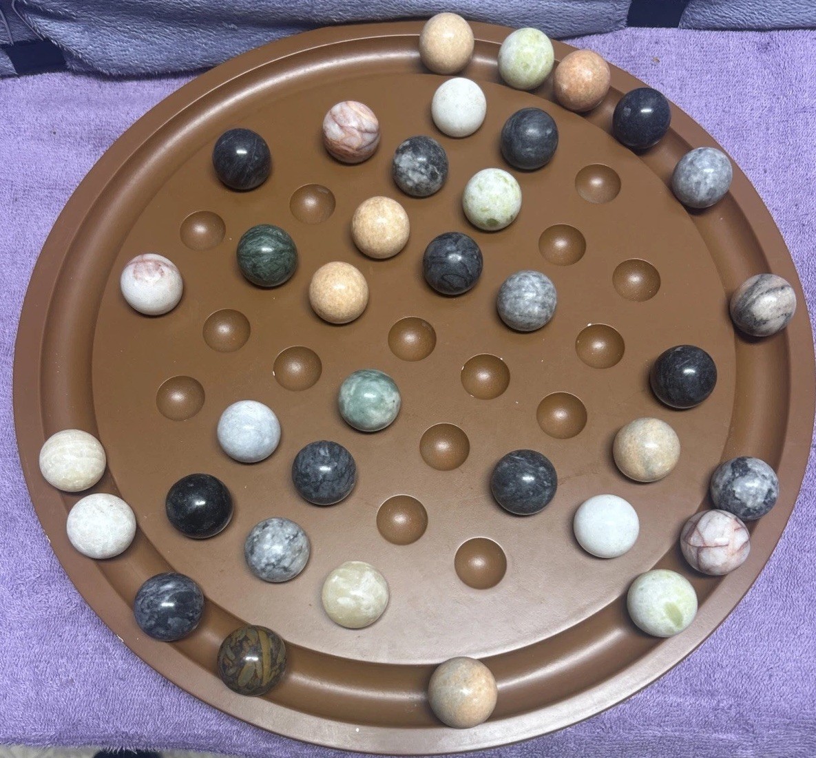 Vtg Semiprecious Stone Marble Solitaire Game 36 1” Stone Marbles 16” Board