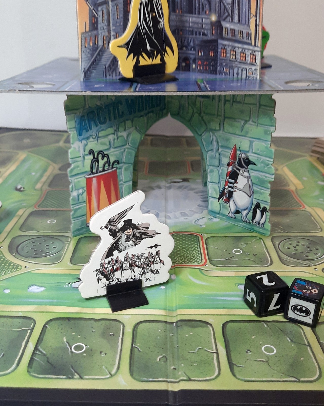Batman Returns 3D Board Game COMPLETE Parker Brothers 1992 Tim Burton DC Comics