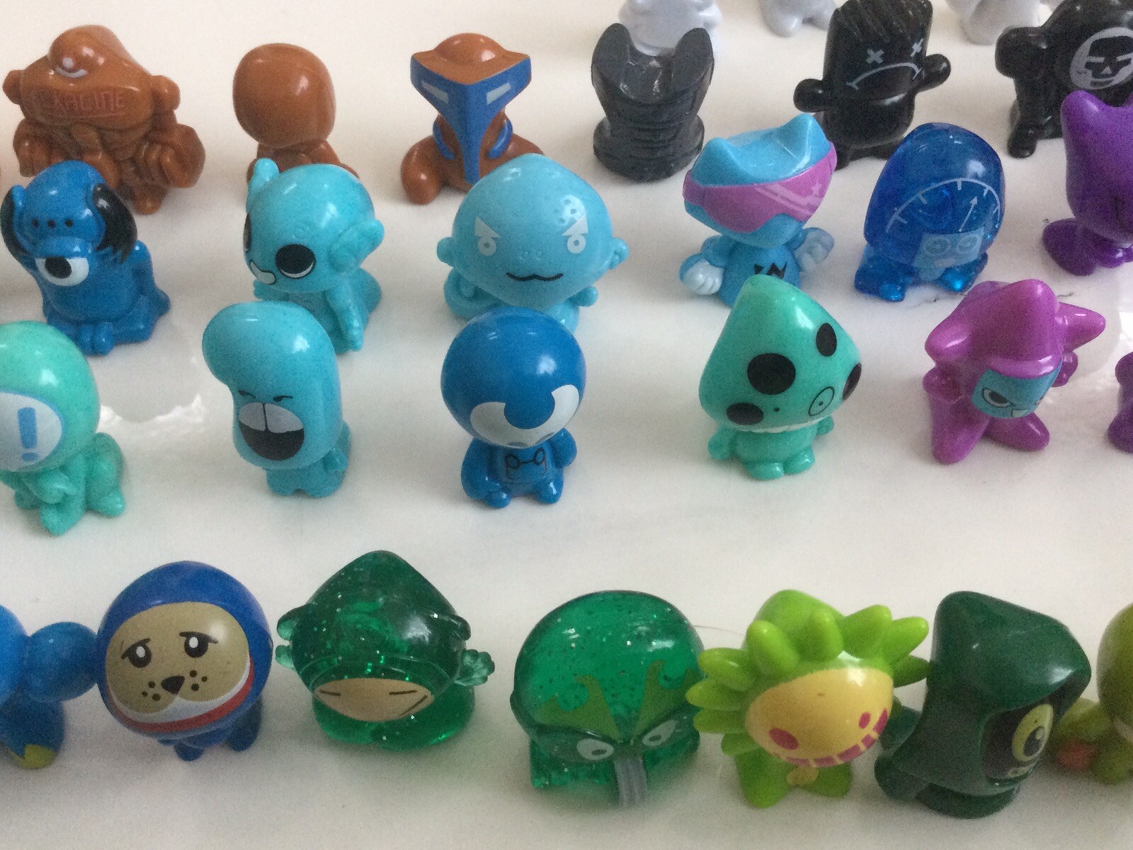 Large Lot of 148 Vintage GoGo’s Crazy Bones Mini Figurines GoGos