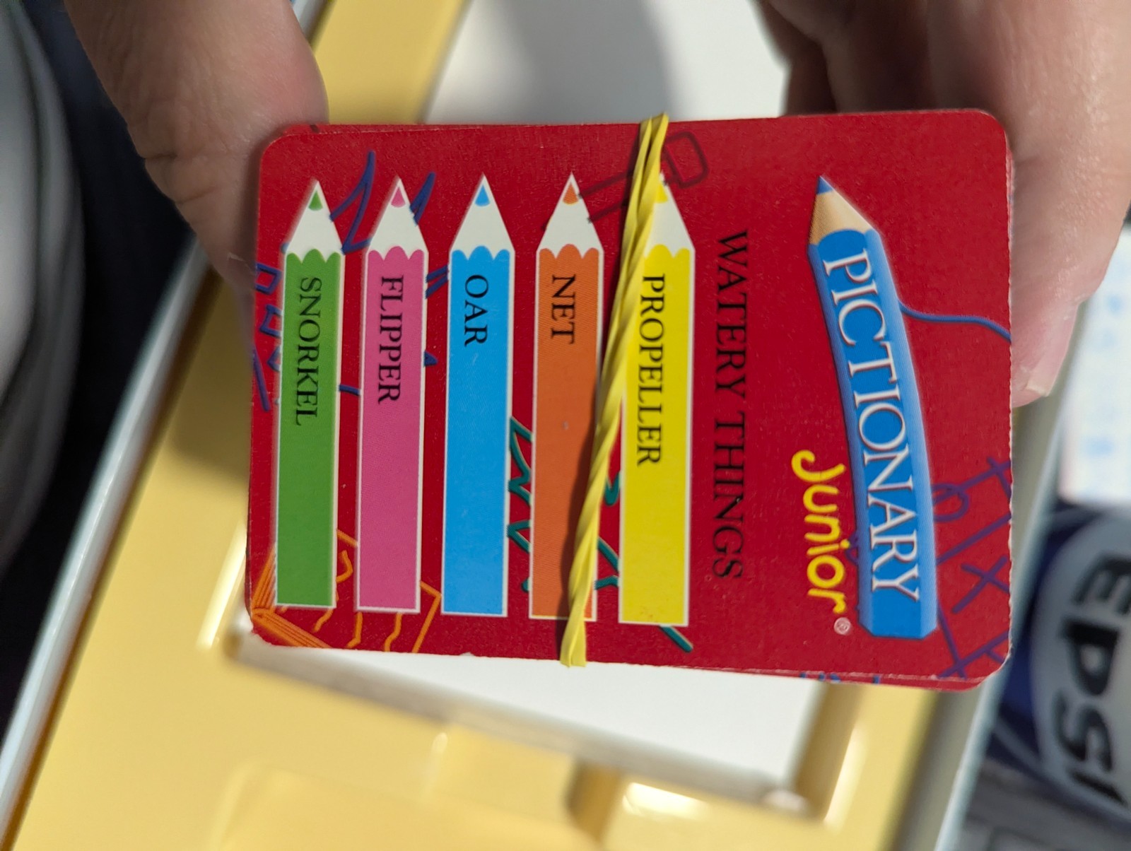 PICTIONARY JUNIOR Board Game 100% READY to PLAY 1993 VINTAGE AWARD WINNER