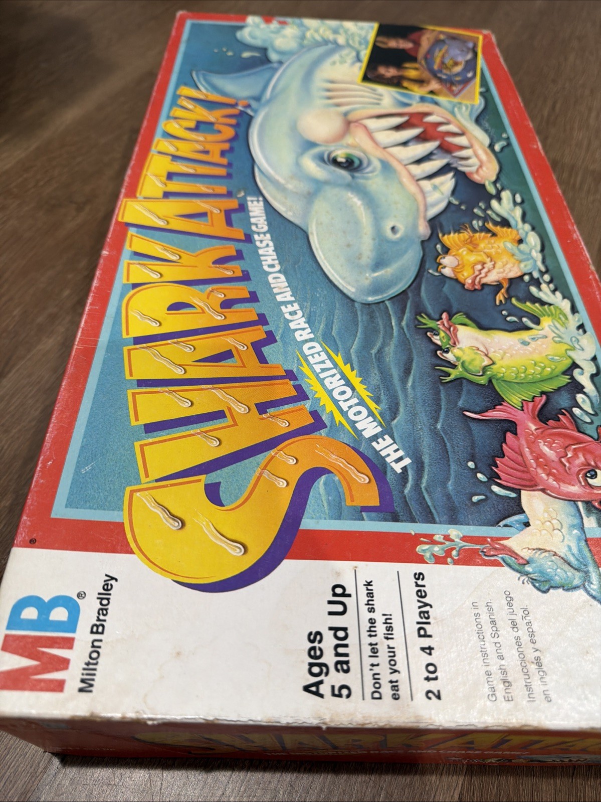 MB – Shark Attack! Vintage Board Game (1988) – GREAT! WORKS! Missing Dice