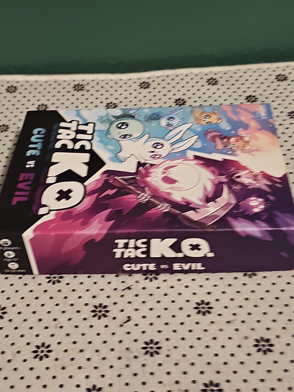 New Tic Tac KO Cute vs Evil Card Game 8+ K.O. 2-4 Players Unstable Used