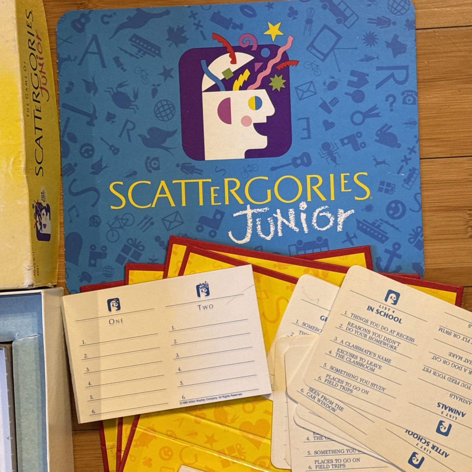 SCATTERGORIES JUNIOR Game, **COMPLETE** Vintage Jr. 1989, Milton Bradley, VG!