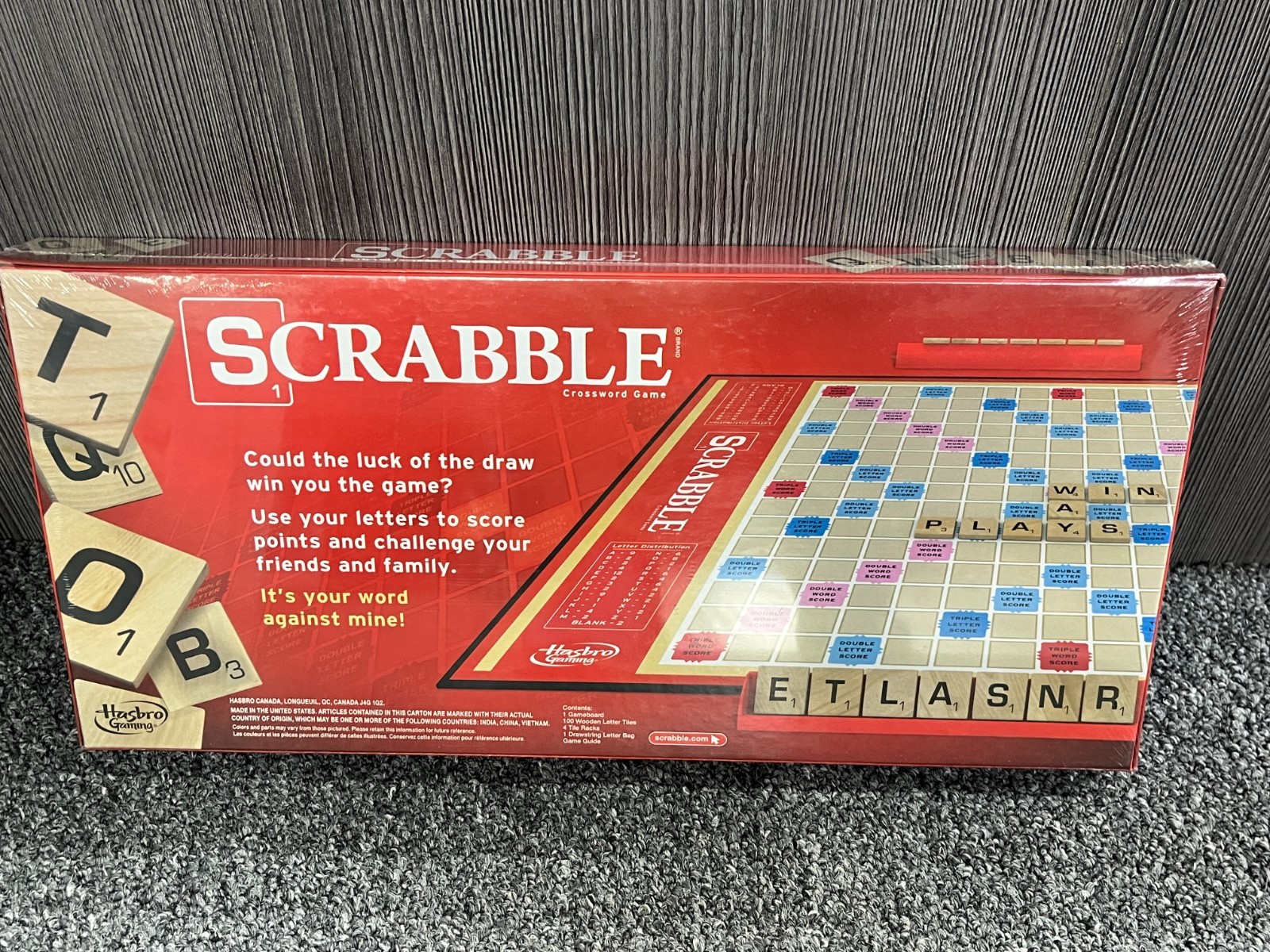 Scrabble Board Game A8166 Classic Crossword 2013 Hasbro New Sealed