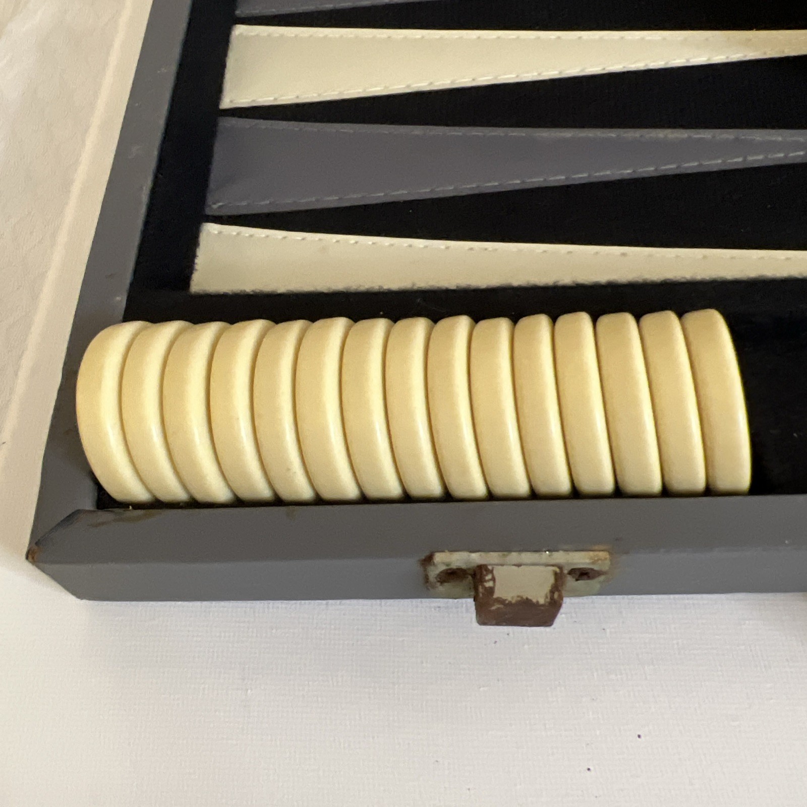Vintage Backgammon Complete Set Gray Cream Points Black Felt Gray Faux Leather