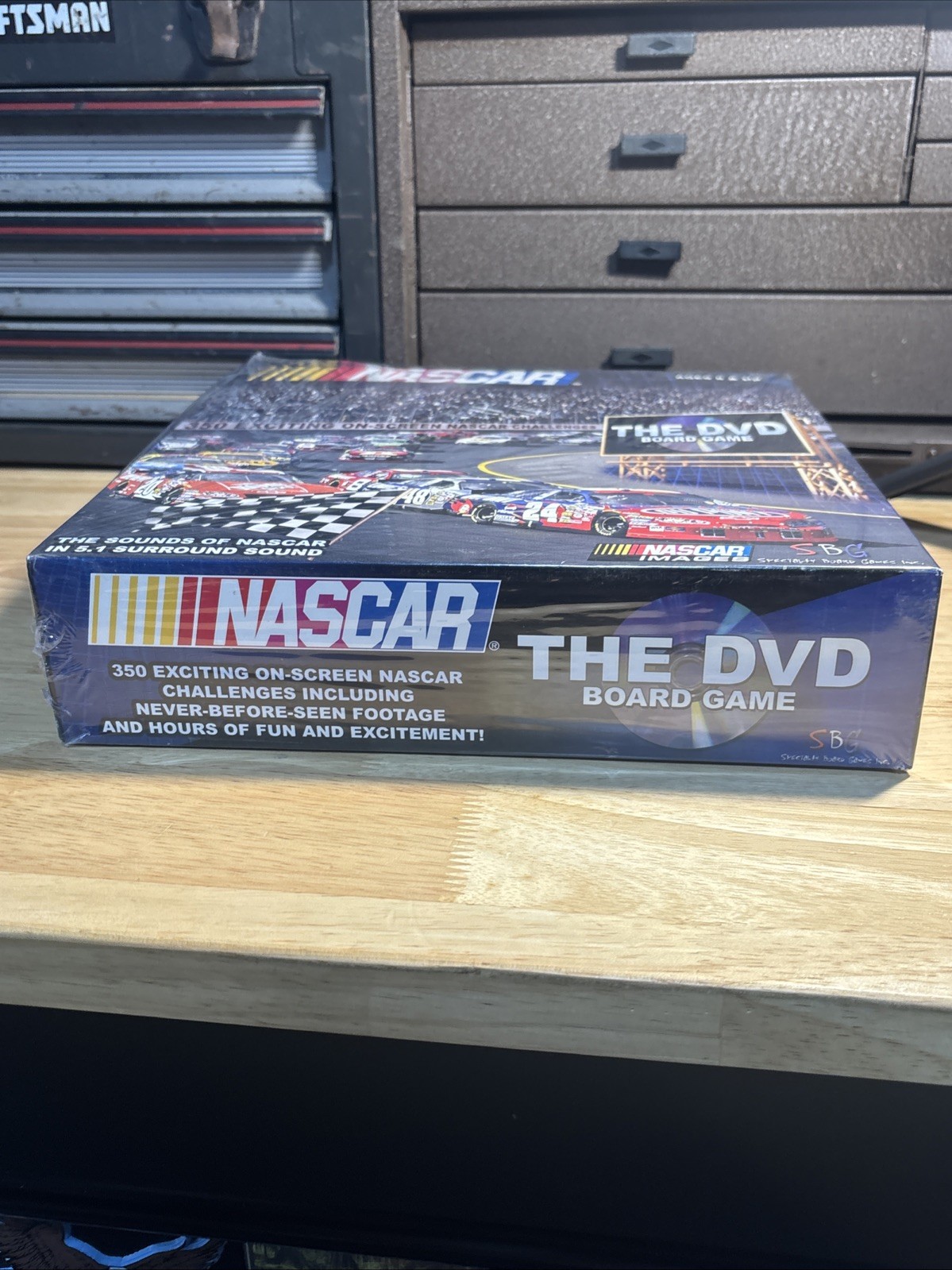 2005 NASCAR DVD Board Game. NIB