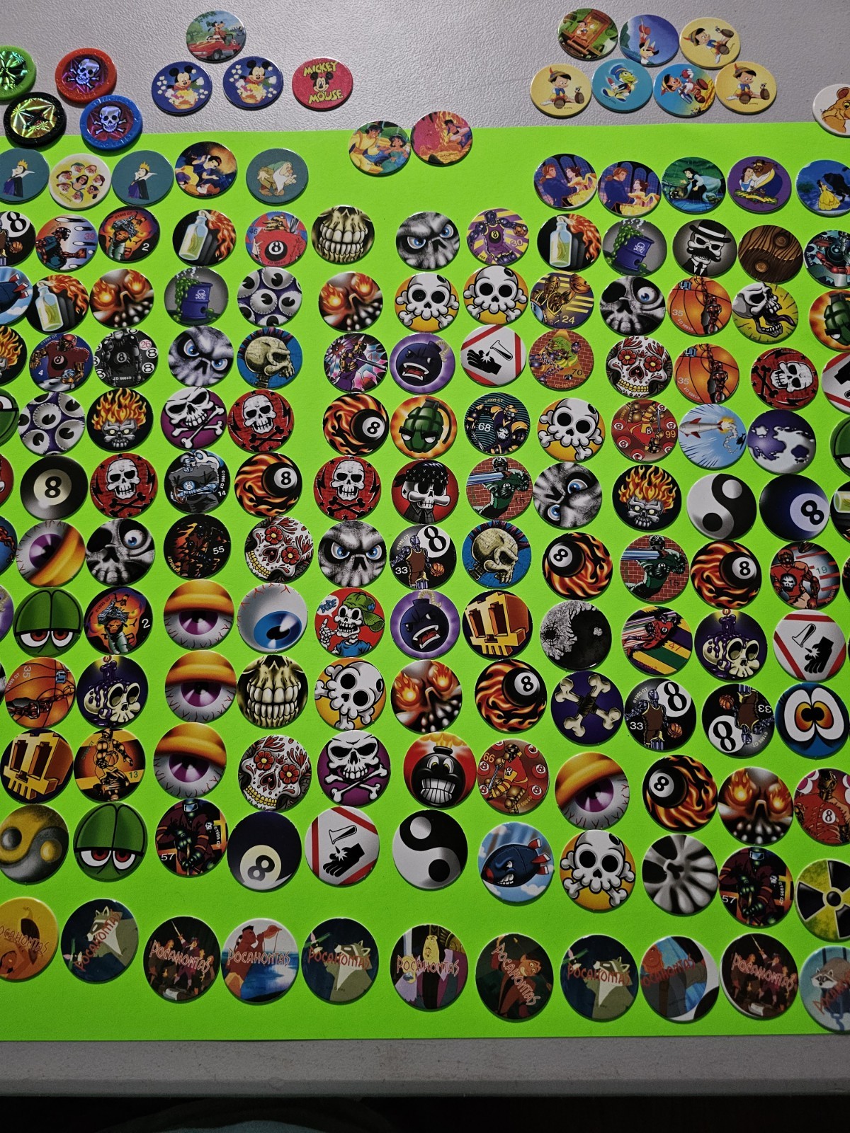 Vtg 90s Pogs 200 + Pogs +5 Slamers , Pocahontas, Dumbo, Jungle Book ,Read Des…