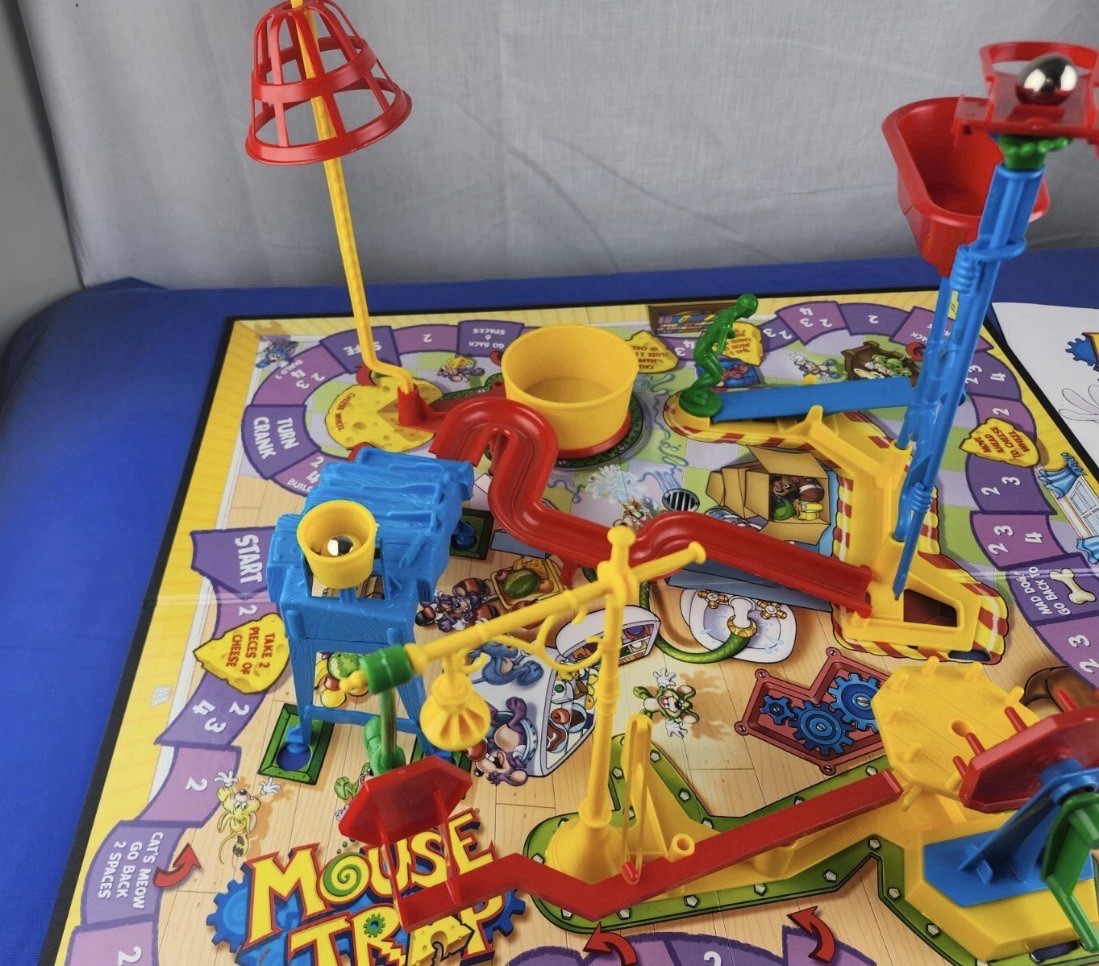 Mouse Trap Board Game Complete Milton Bradley Hasbro 100% All Parts VGUC
