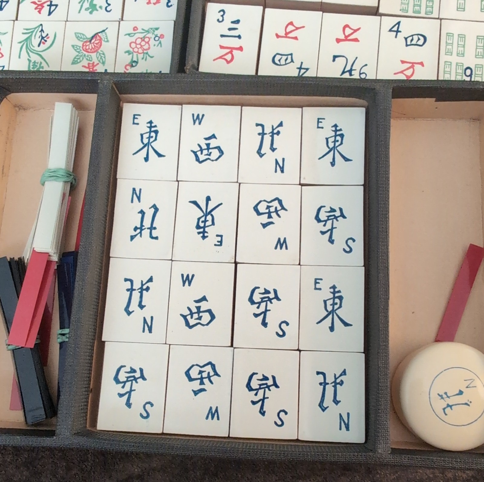 Hillson Mahjong Tile Game Set – Wooden tiles – Vintage 1923