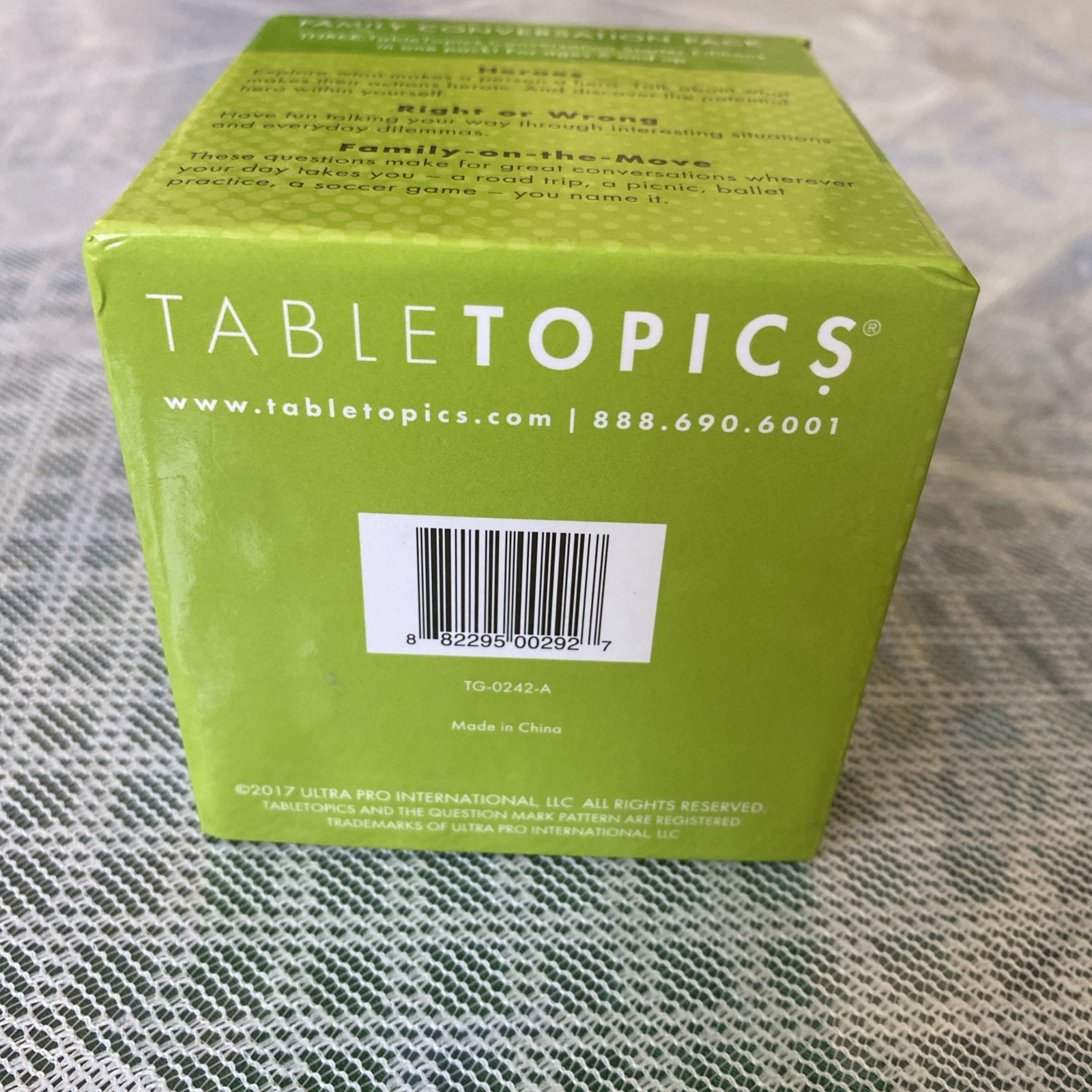 Table Topics Family Conversation Pack Heroes, Right/Wrong, On The Move Sealed