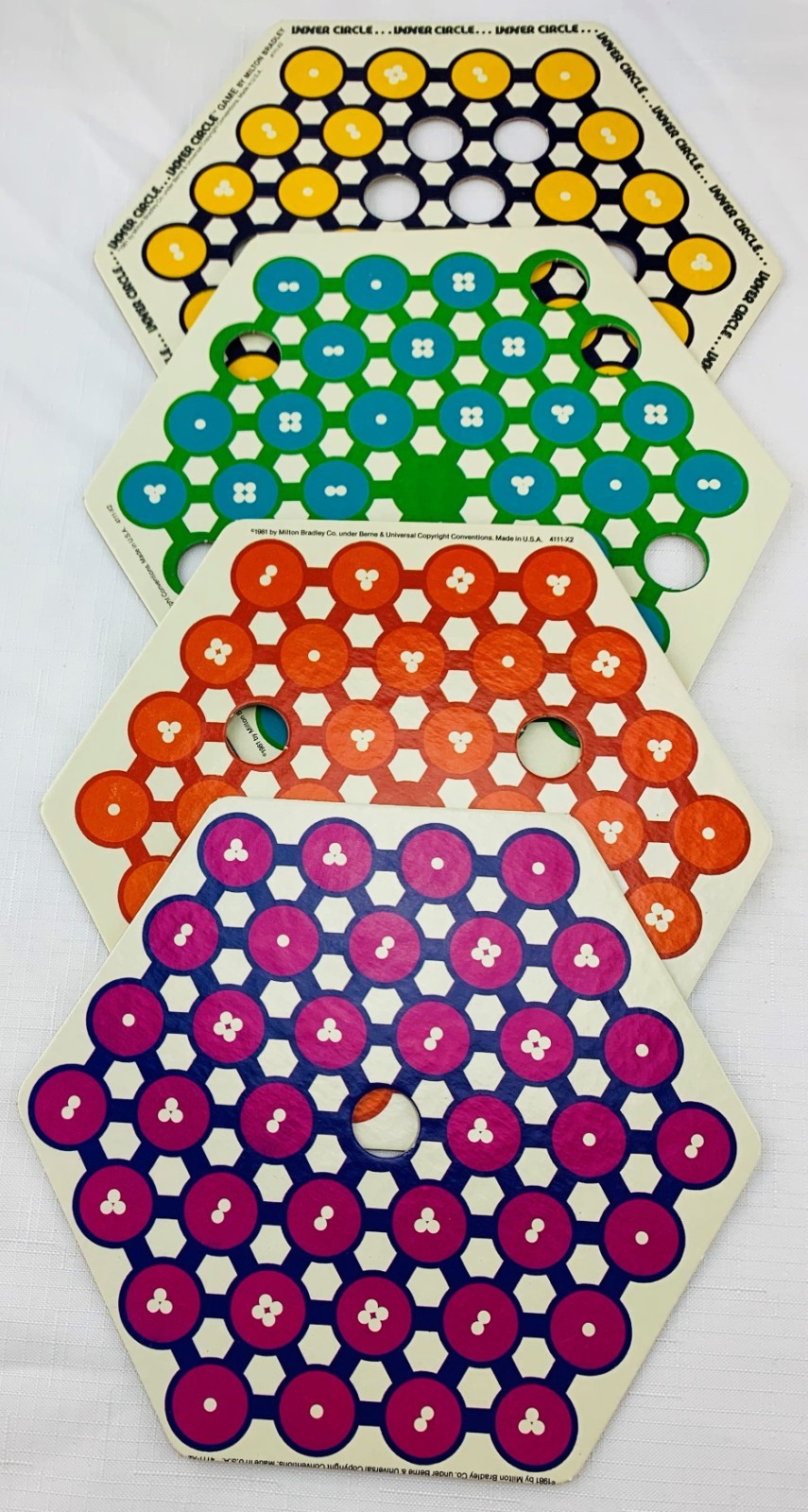 1981 Inner Circle Game by Milton Bradley Compete in Great Condition FREE SHIP
