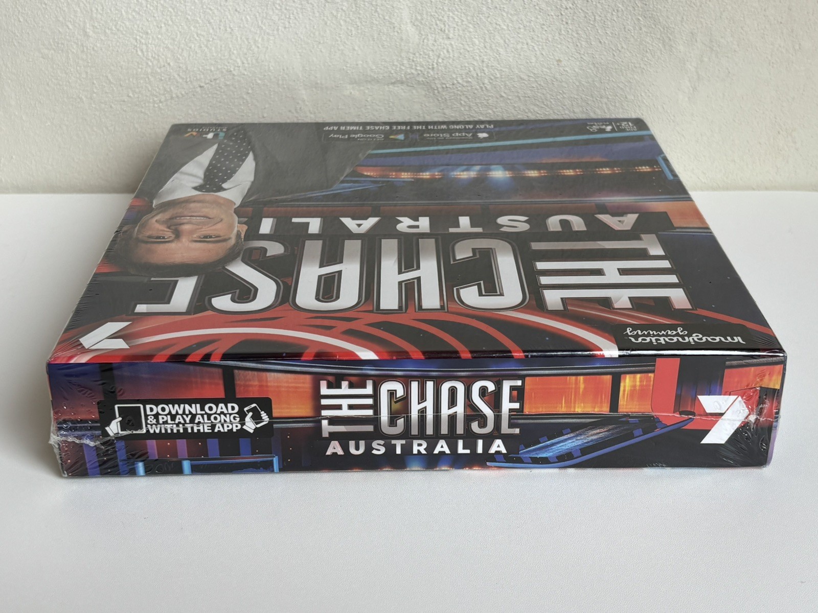 THE CHASE AUSTRALIA BOARD GAME NEW SEALED