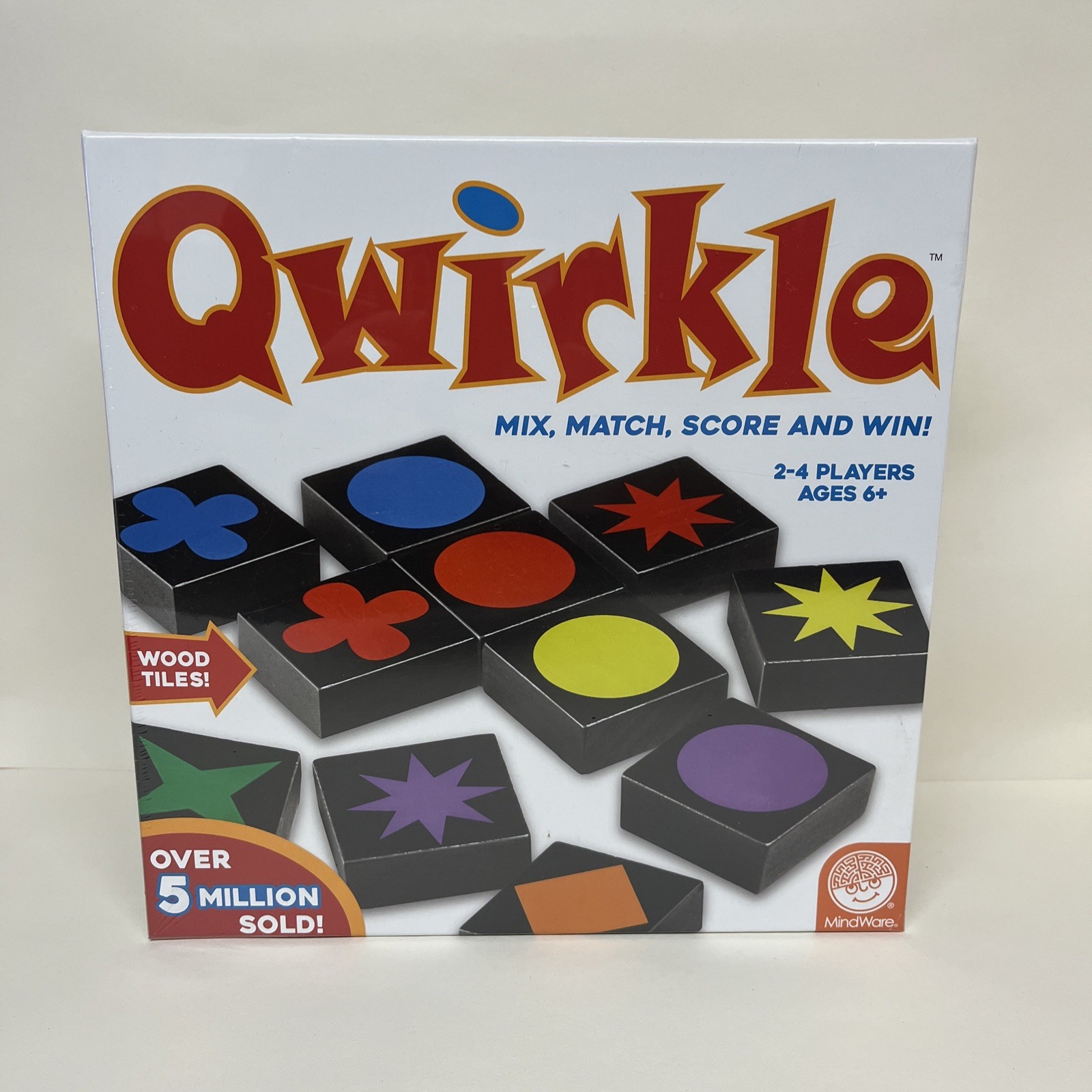 MindWare Qwirkle Board Game With Wood Tiles New Sealed 2-4 Players Ages 6+
