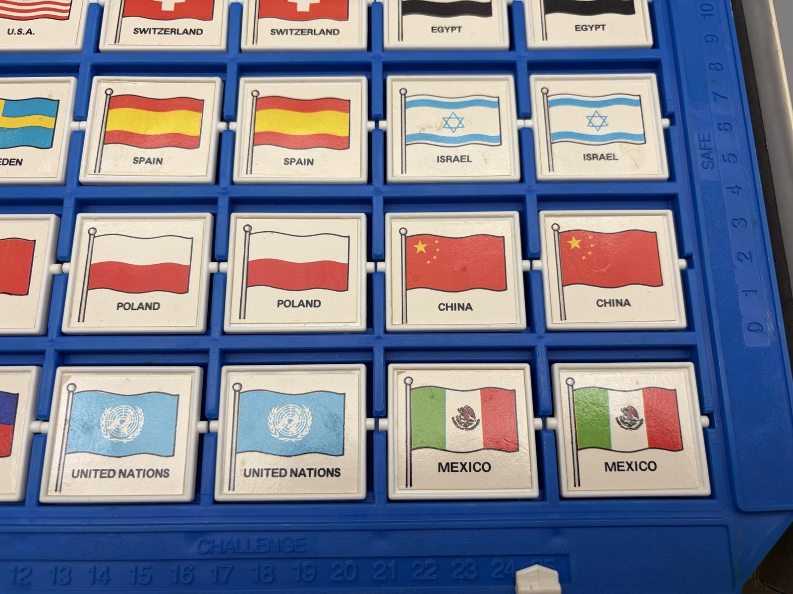 Vintage 1970s Match II Memory Board Game Ideal World Flags Maps Geography READ