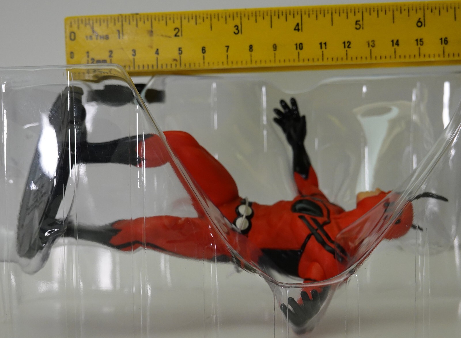 Giant-Man & Ant-man Marvel Heroclix Chaos War Figures. Wizkids/Neca 2012 Open