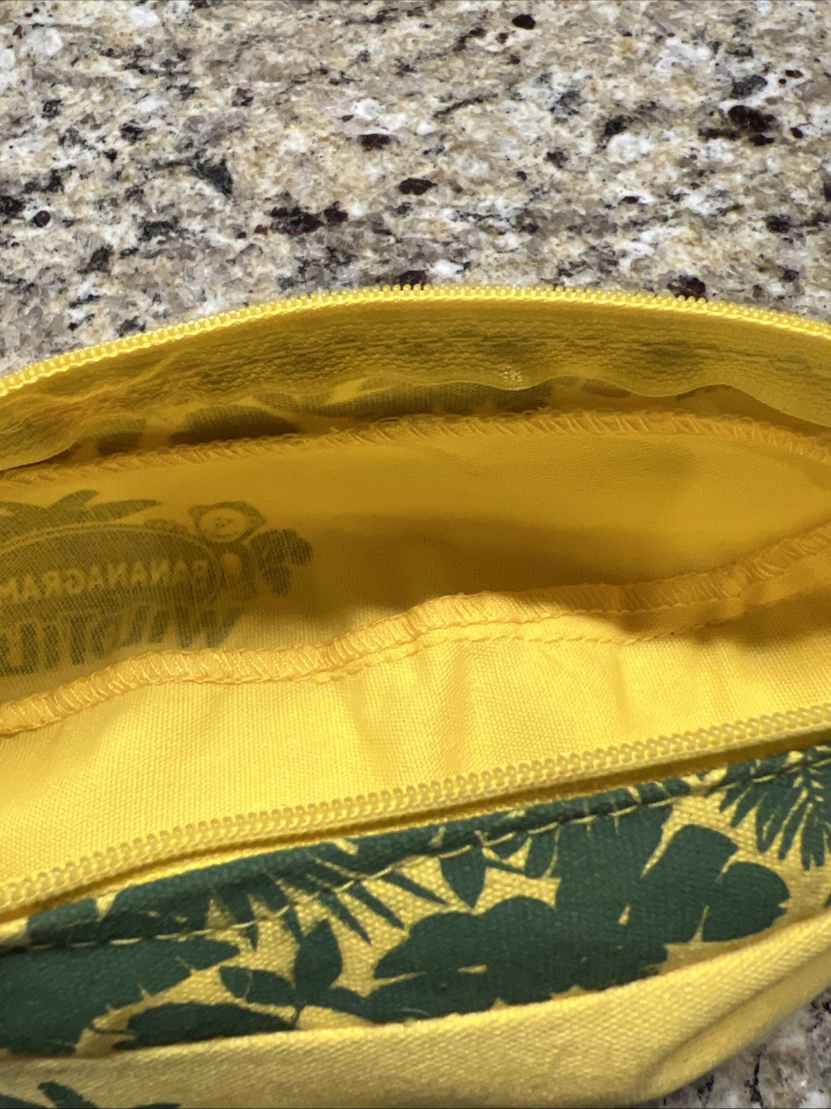 2014 Bananagrams Wild Tiles Fun Word Game Family Night Yellow Banana Case Monkey
