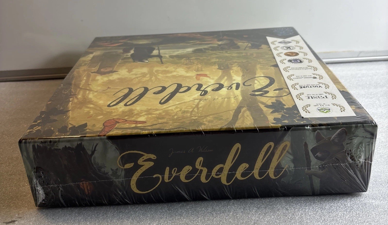 Everdell Collector’s Edition Board Game – Premium Strategy Worker