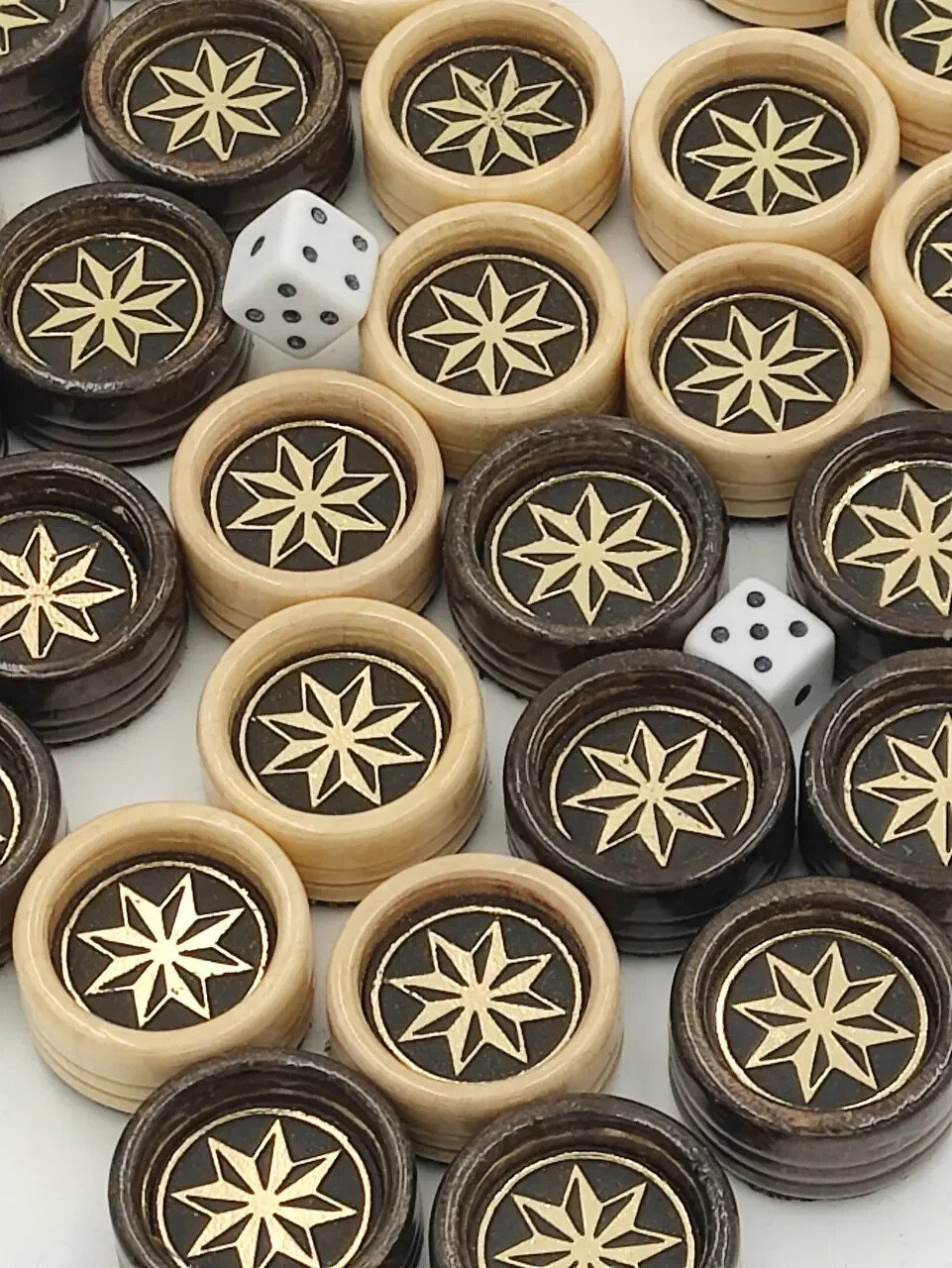 Handcrafted Wooden Backgammon Checkers – 25×12 mm (1×0.47 in) – 32 Pieces, Maple