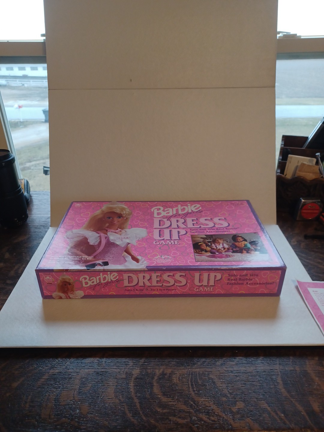 1993 Barbie Dress Up Board Game By Golden. 99% Complete Missing 1 Pink Shoe.