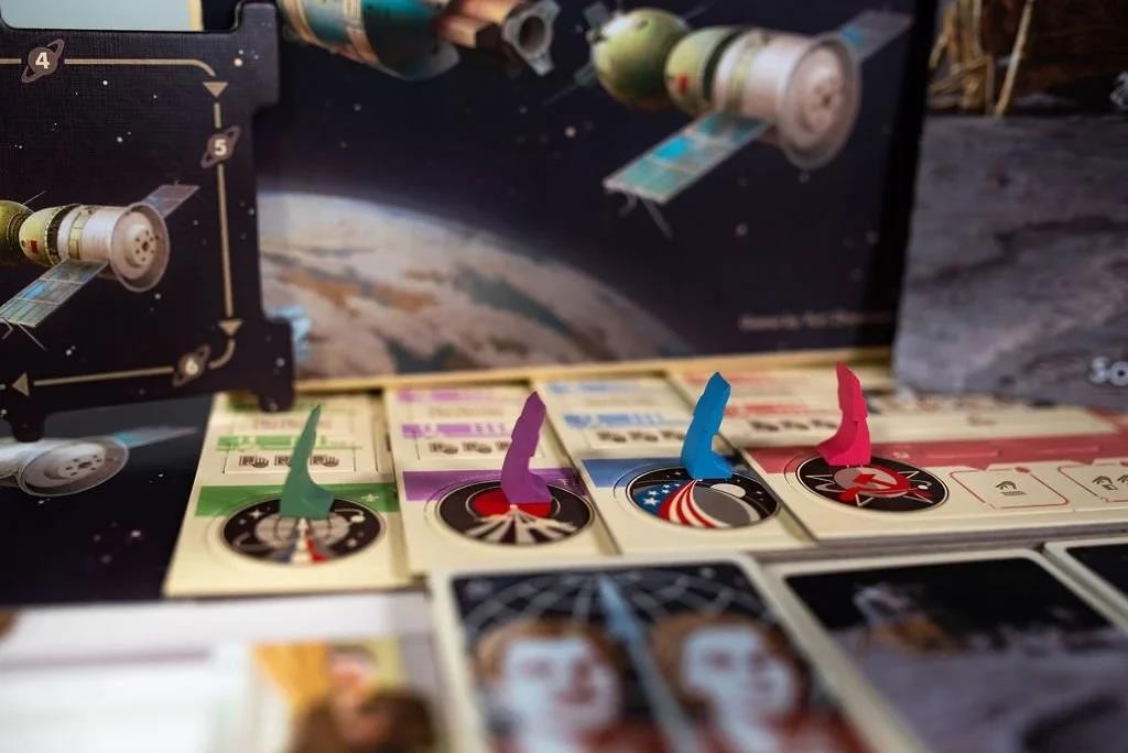 Space Explorers Base Game + Expansion + Promo by 25th Century Games – SEALED