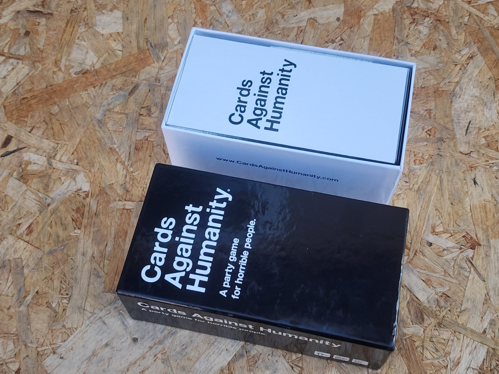 CARDS AGAINST HUMANITY new In Box Party Entertainment Game, FOR HORRIBLE PEOPLE