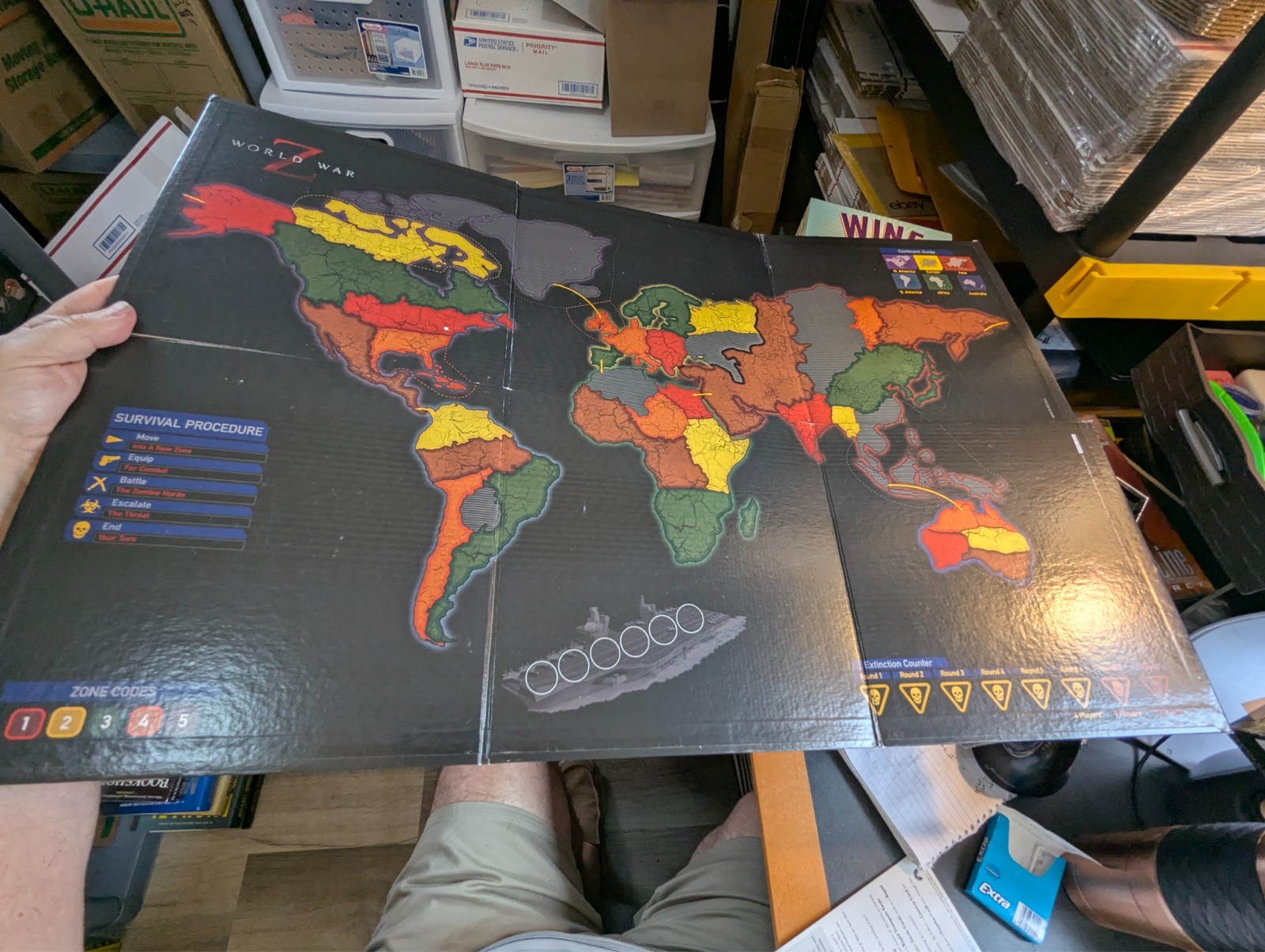 WORLD WAR Z The Game Board Game 100% COMPLETE 2013