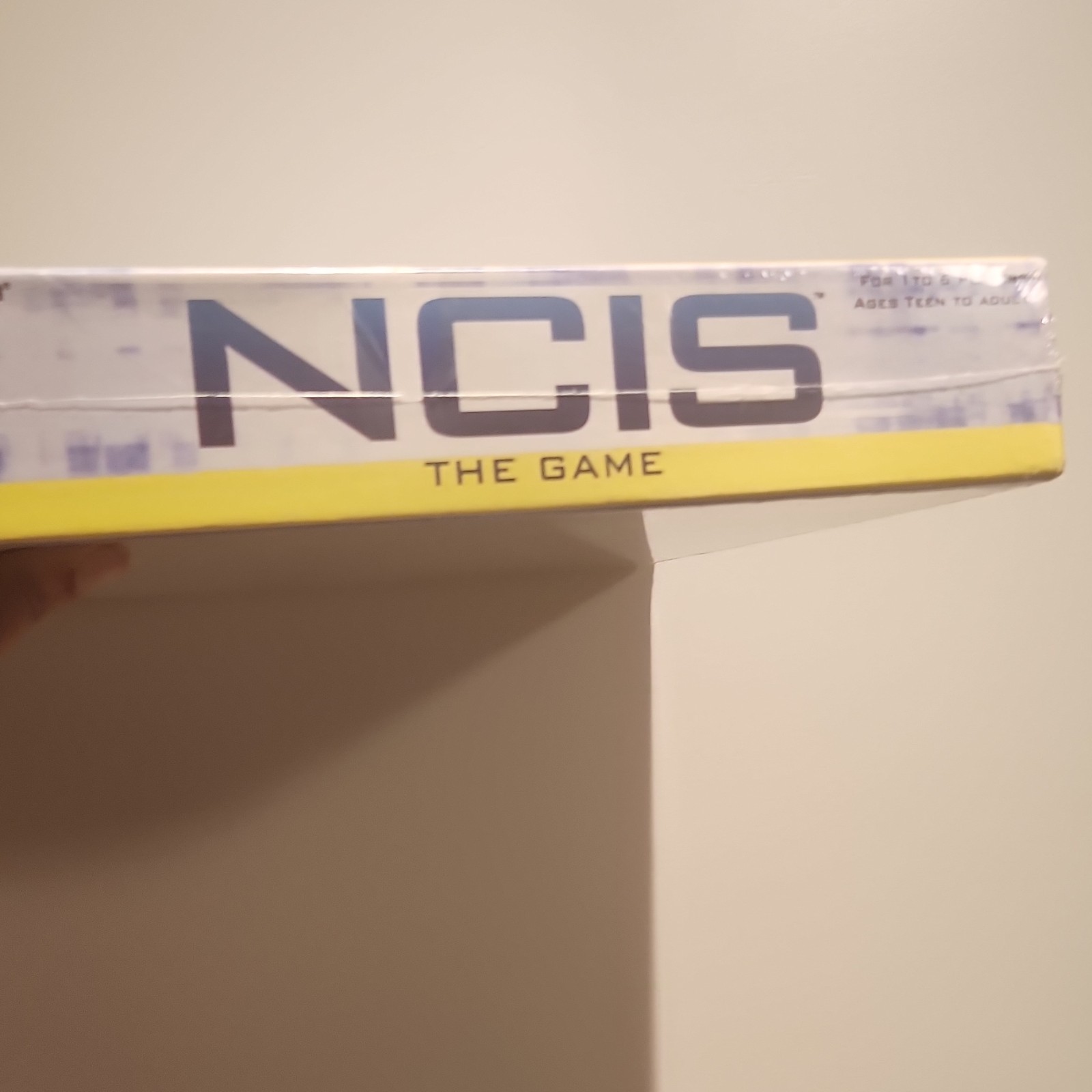 NCIS The Game Board Game Movie & TV 1-6 Players Teen to Adult 9 NCIS Cases