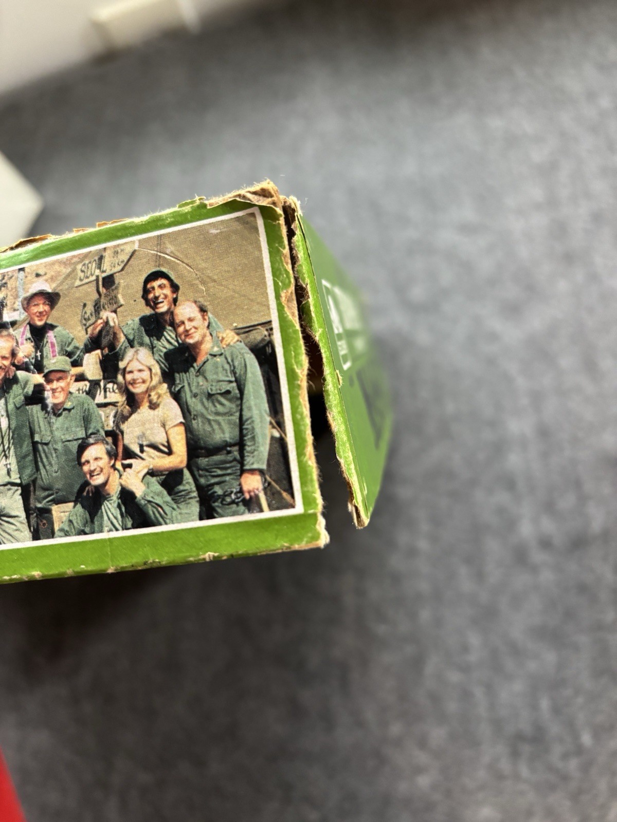 VTG 1984 GOLDEN TRIVIA GAME M*A*S*H EDITION COMPLETE 2+ PLAYERS AGES 10 TO ADULT