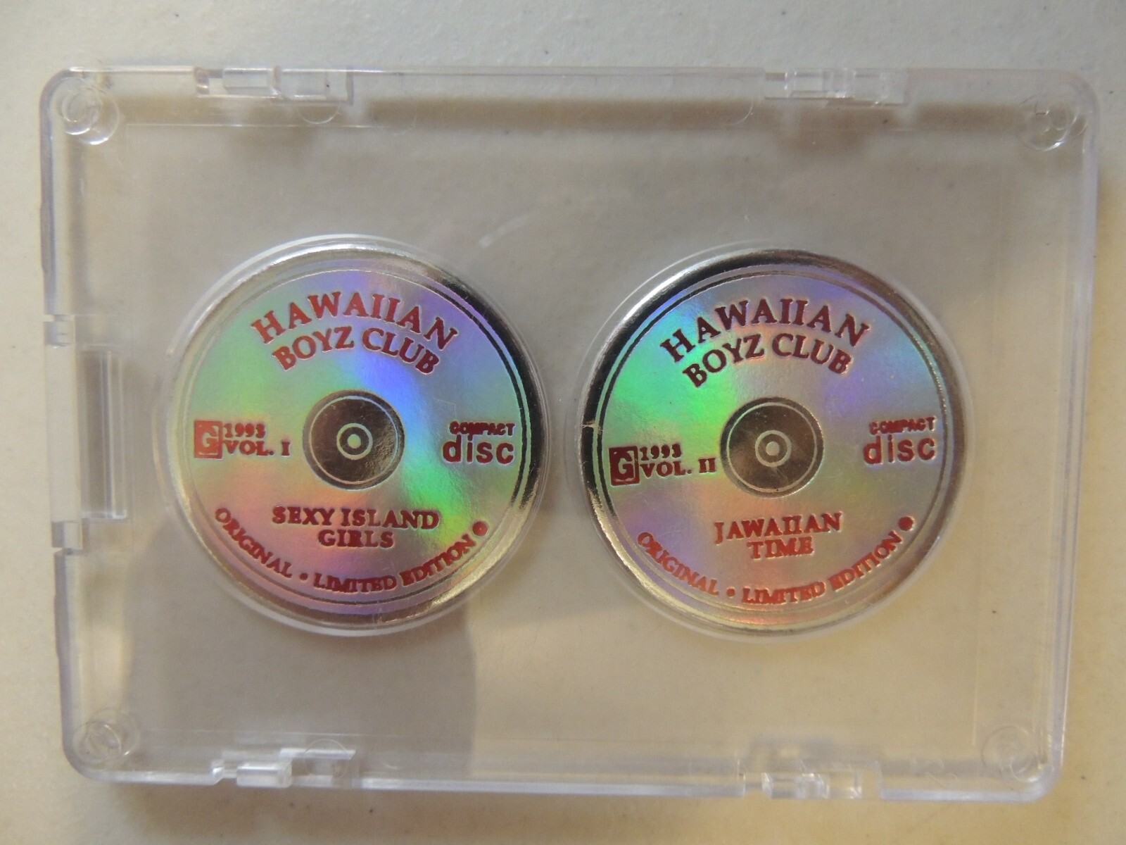 POGS HAWAIIAN BOYZ CLUB CD STYLE 1993 SEXY ISLAND GIRLS JAWAIIAN TIME LIMITED ED