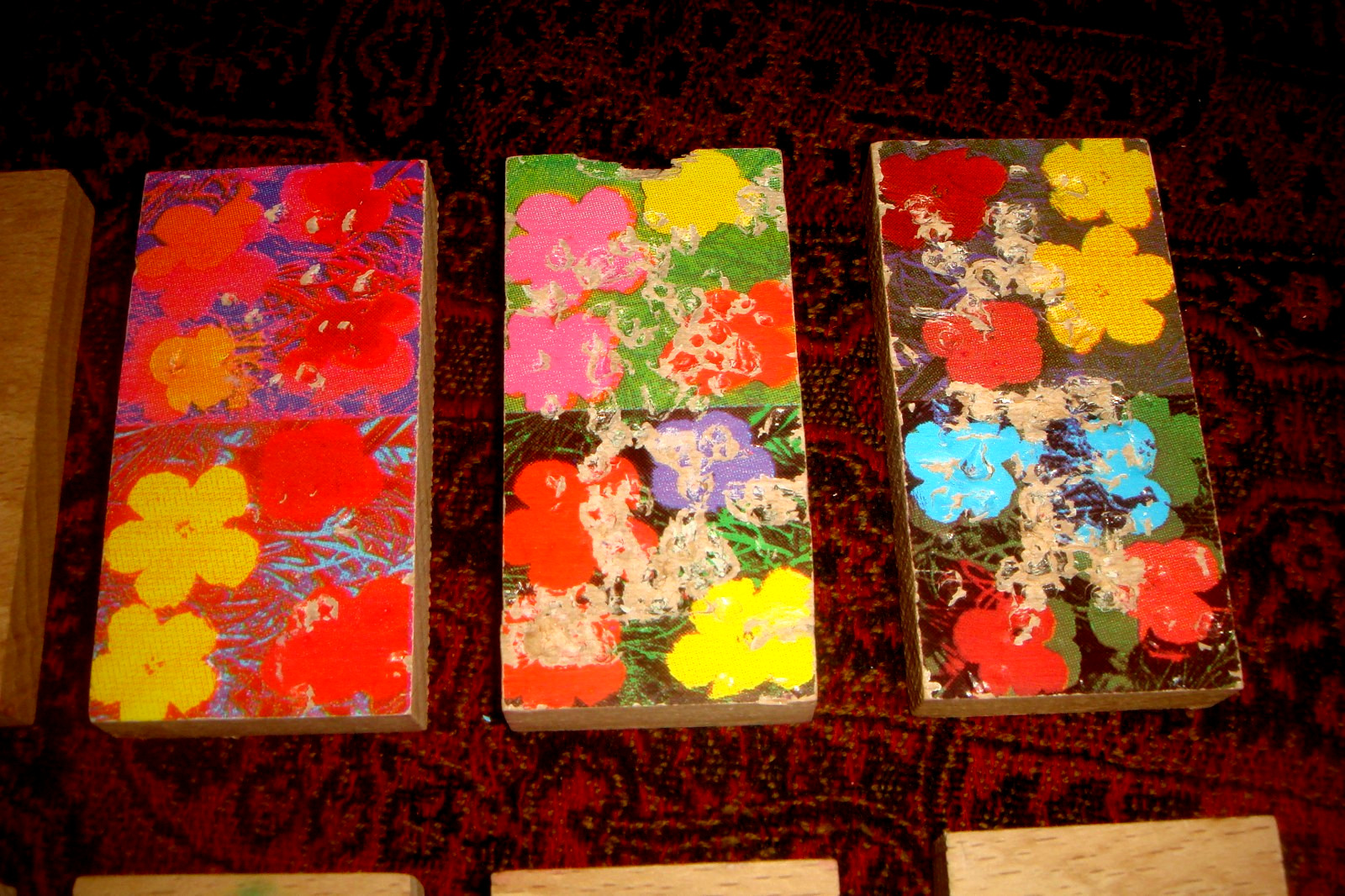 Rare ANDY WARHOL “Flowers” WOODEN DOMINO SET Gorgeous Art Color – Made in France