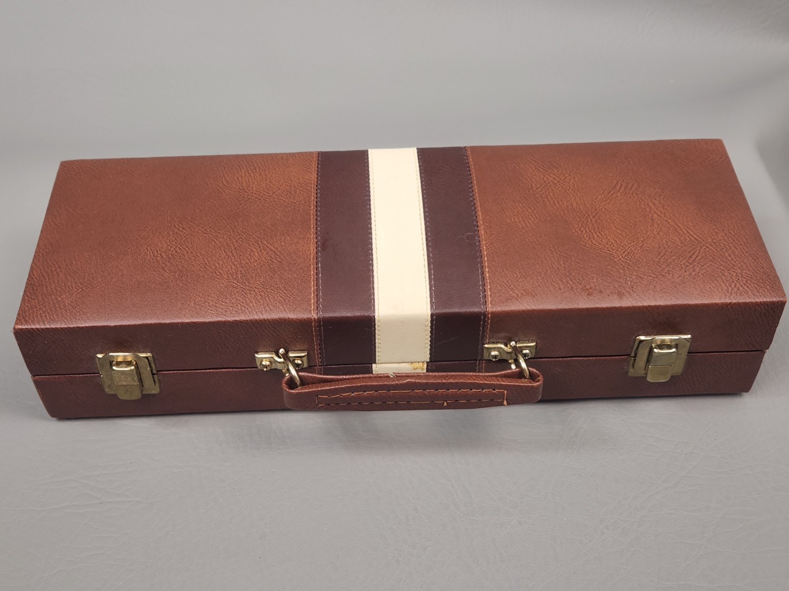 Rummy-Cam Tile Game Set 1970’s Taiwan Leather Case Complete 4 Racks Excellent